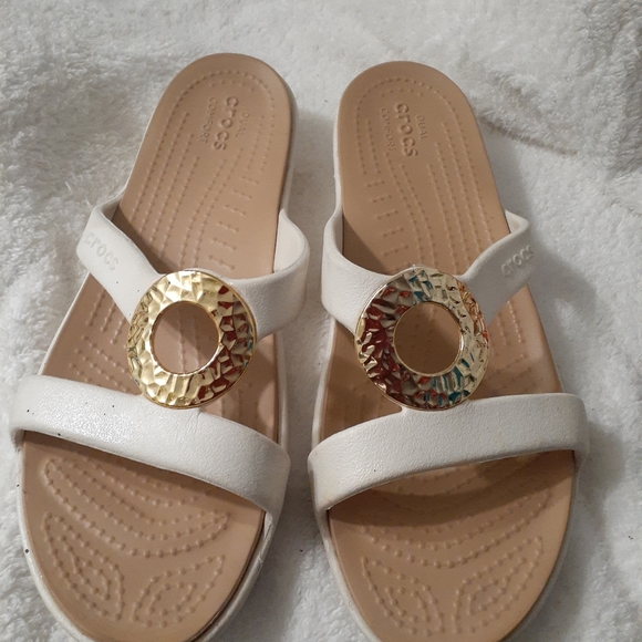 Crocs - Picture 8 of 9